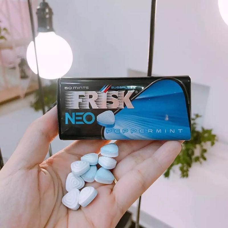  Kho sỉ Frisk Neo Peppermint kẹo ngậm BJ bạc hà kẹo phòng the Nhật Bản kẹo tình yêu hộp 50 viên hàng xách tay