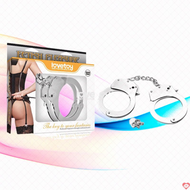 Còng số 8 hợp kim Lovetoy